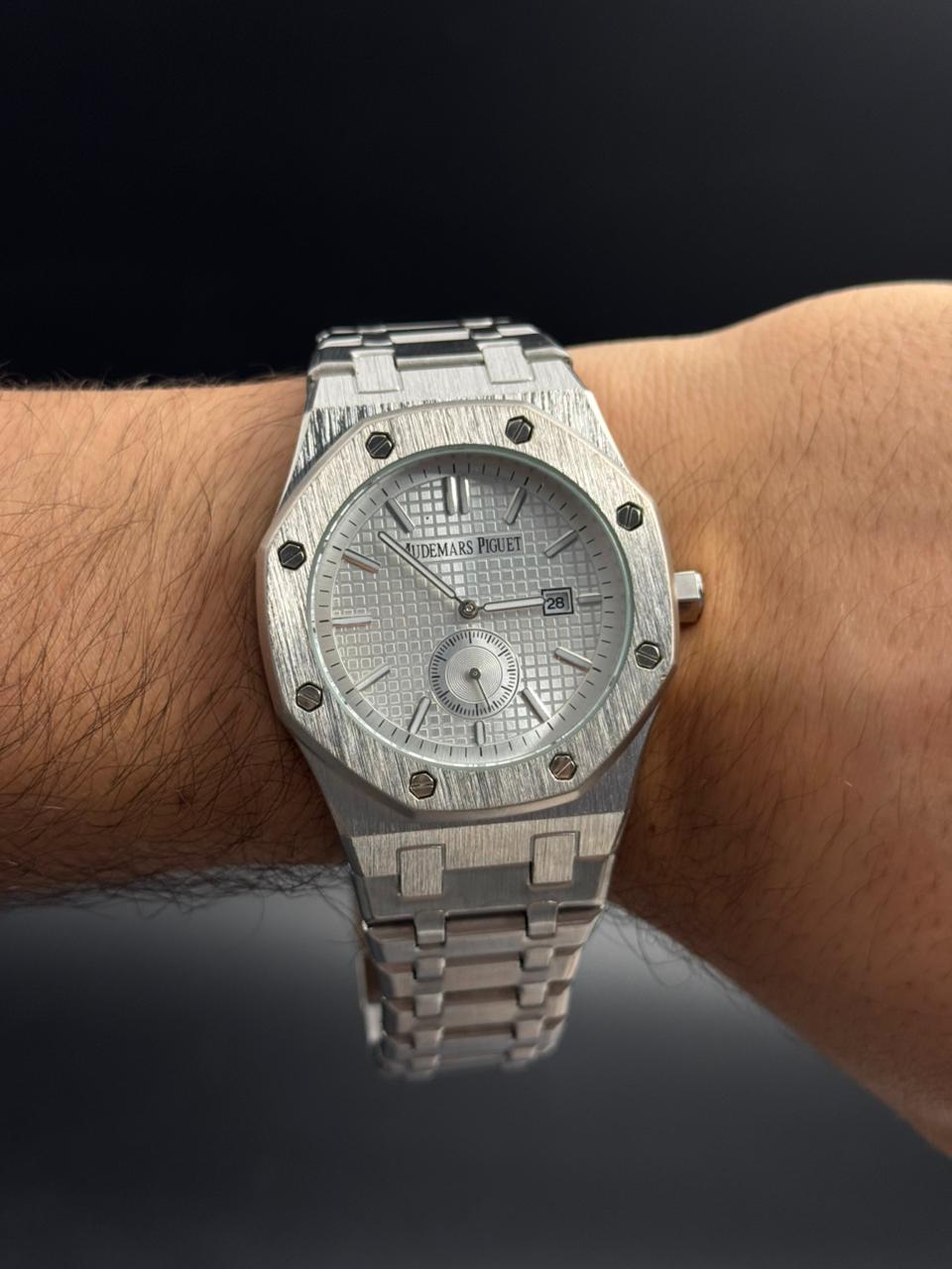 Admrs Royale Metalico Plateado Tablero  Plateado