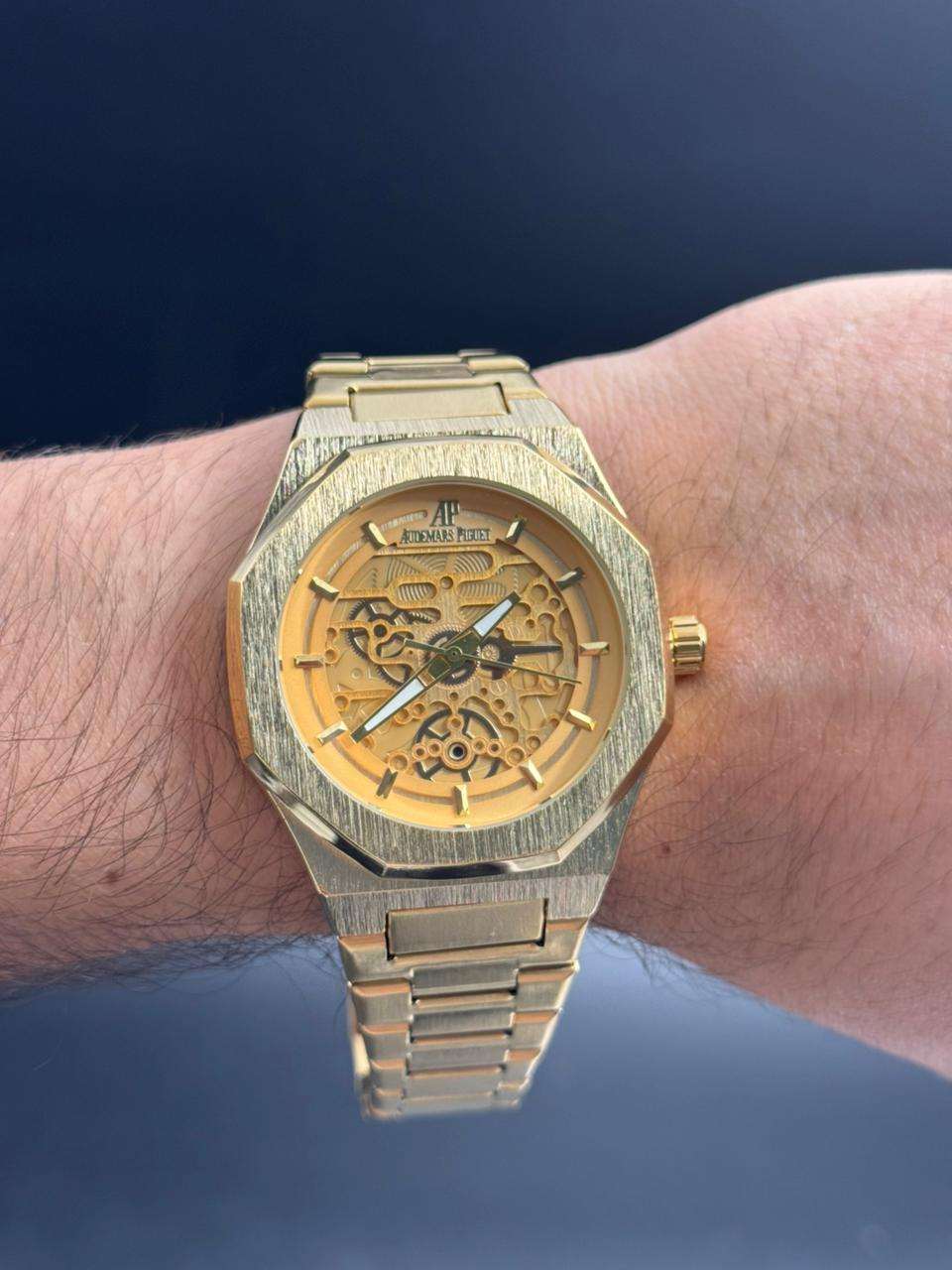 Admrs  Oak Metalico Dorado Tablero Dorado