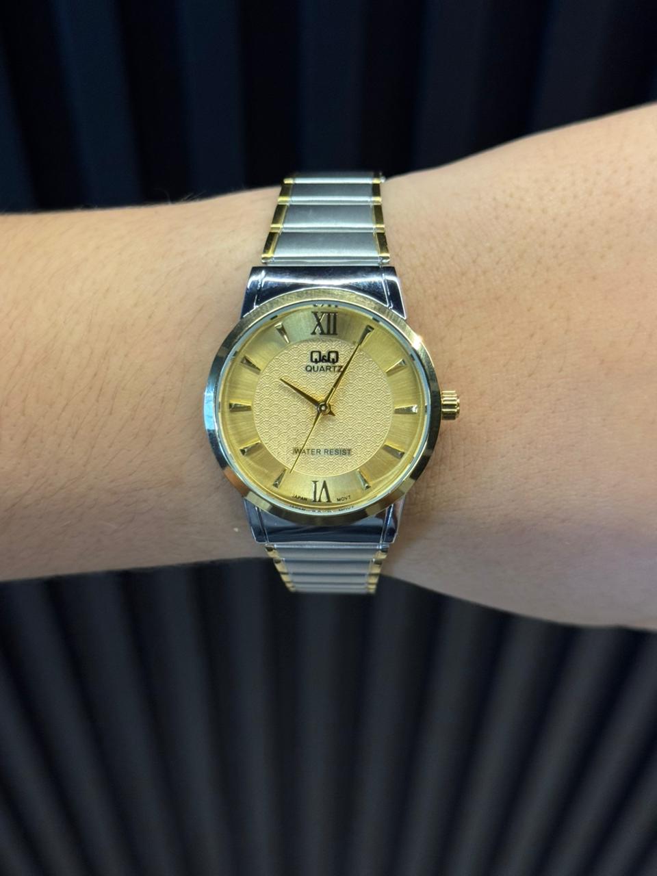 QYQ 2026 Mujer Bicolor Dorado Tablero Dorado