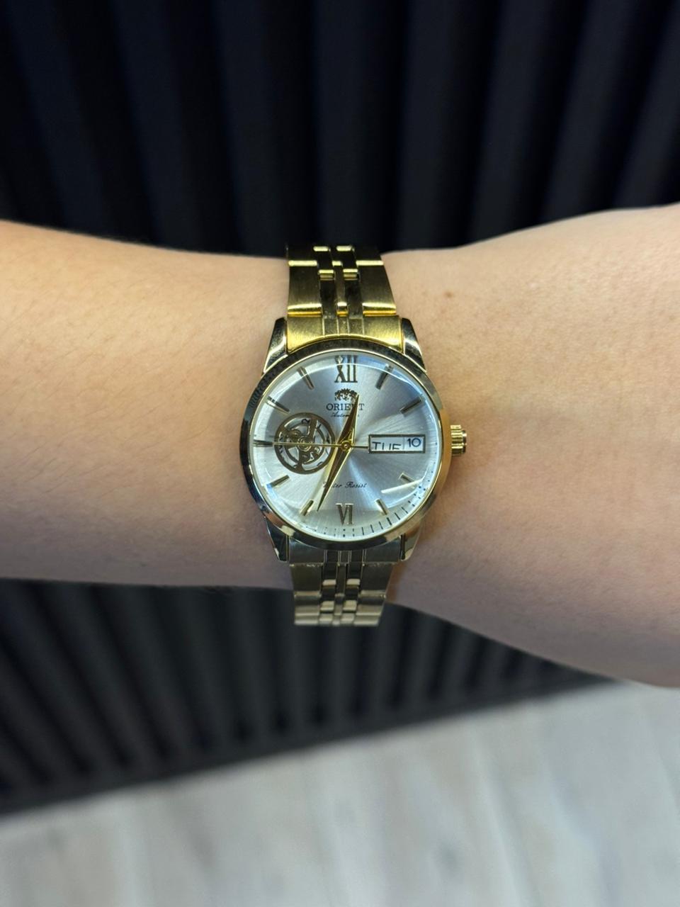 Ornt Crono Mujer Dorado Tablero Plateado