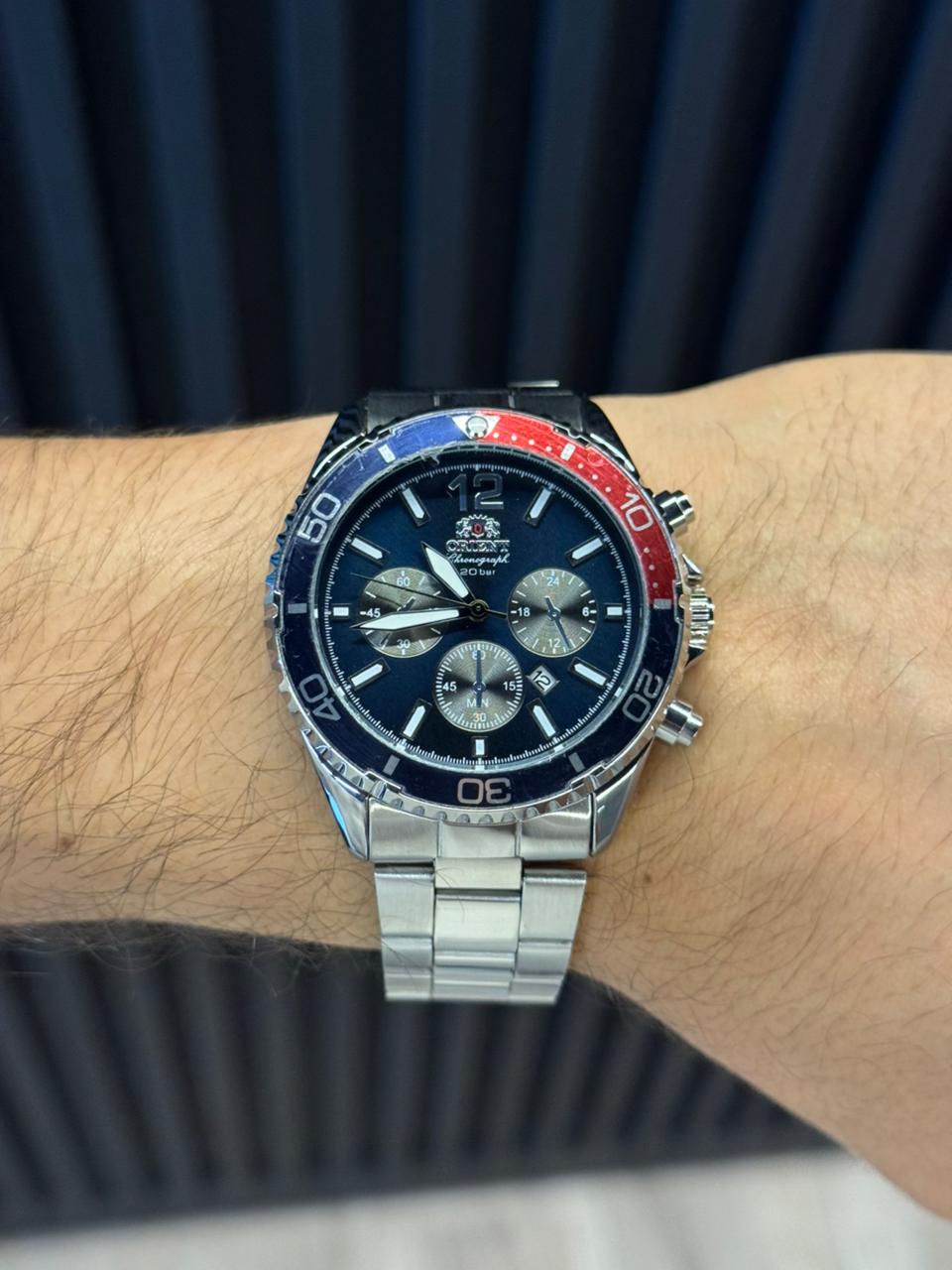 Ornt Mako Crono Plateado Tablero Azul Rojo
