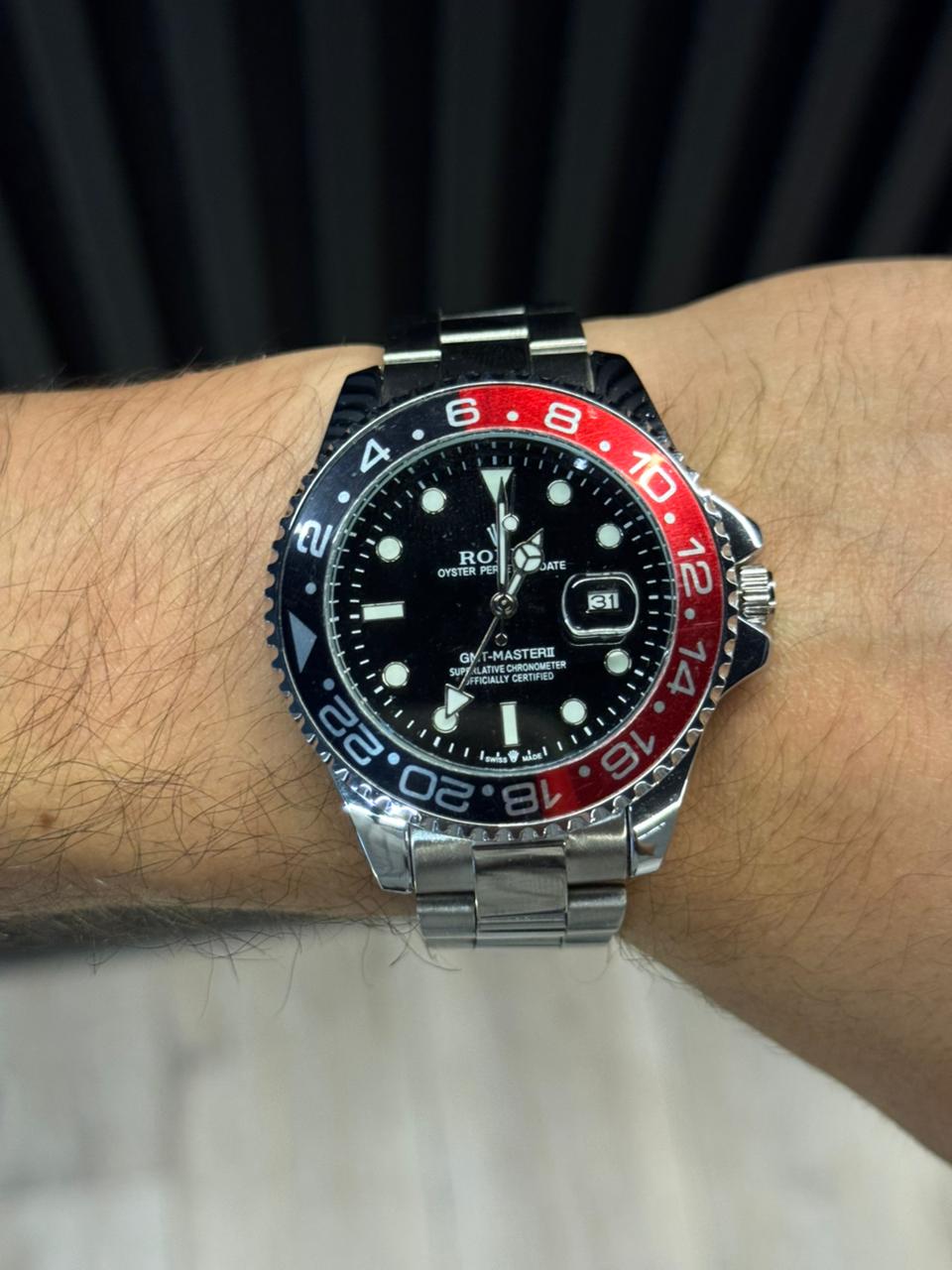 Rlx GMT 2 Plateado Tablero Negro Bisel Negro Rojo