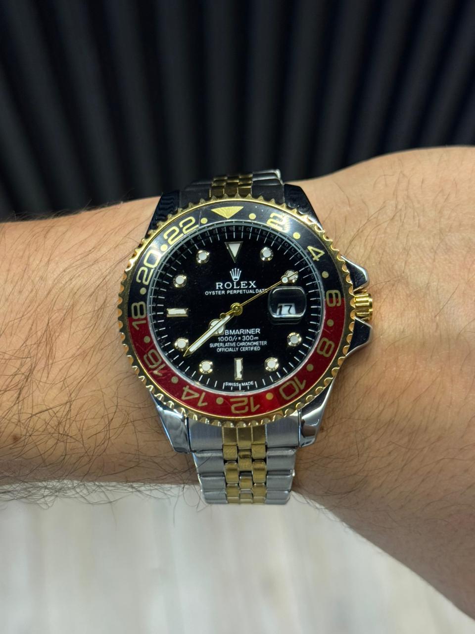 Rlx Master 2 Bicolor Dorado Tablero Negro Bisel Negro Rojo