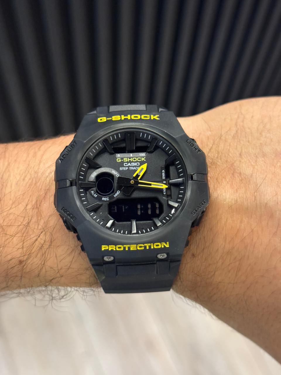G-shck Step Negro Tablero Negro Amarillo