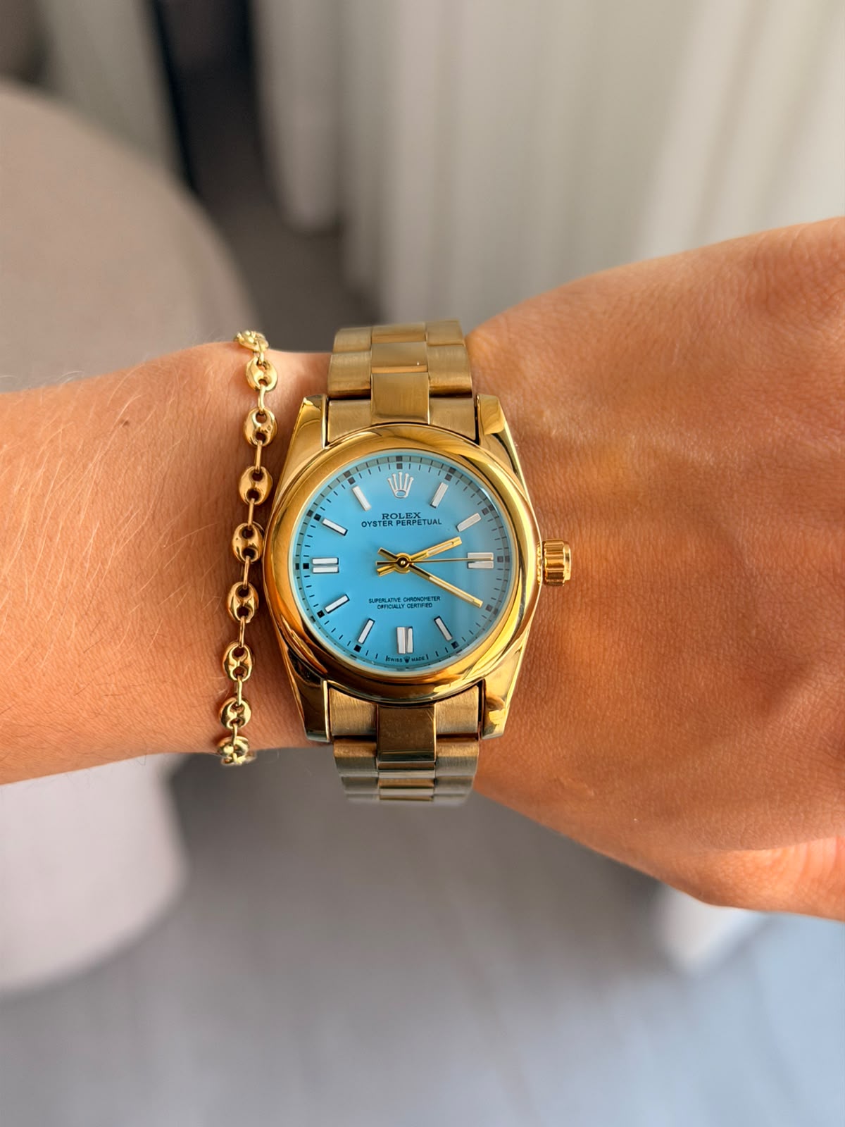 Rlx Explorer Mujer Dorado Tablero Azul