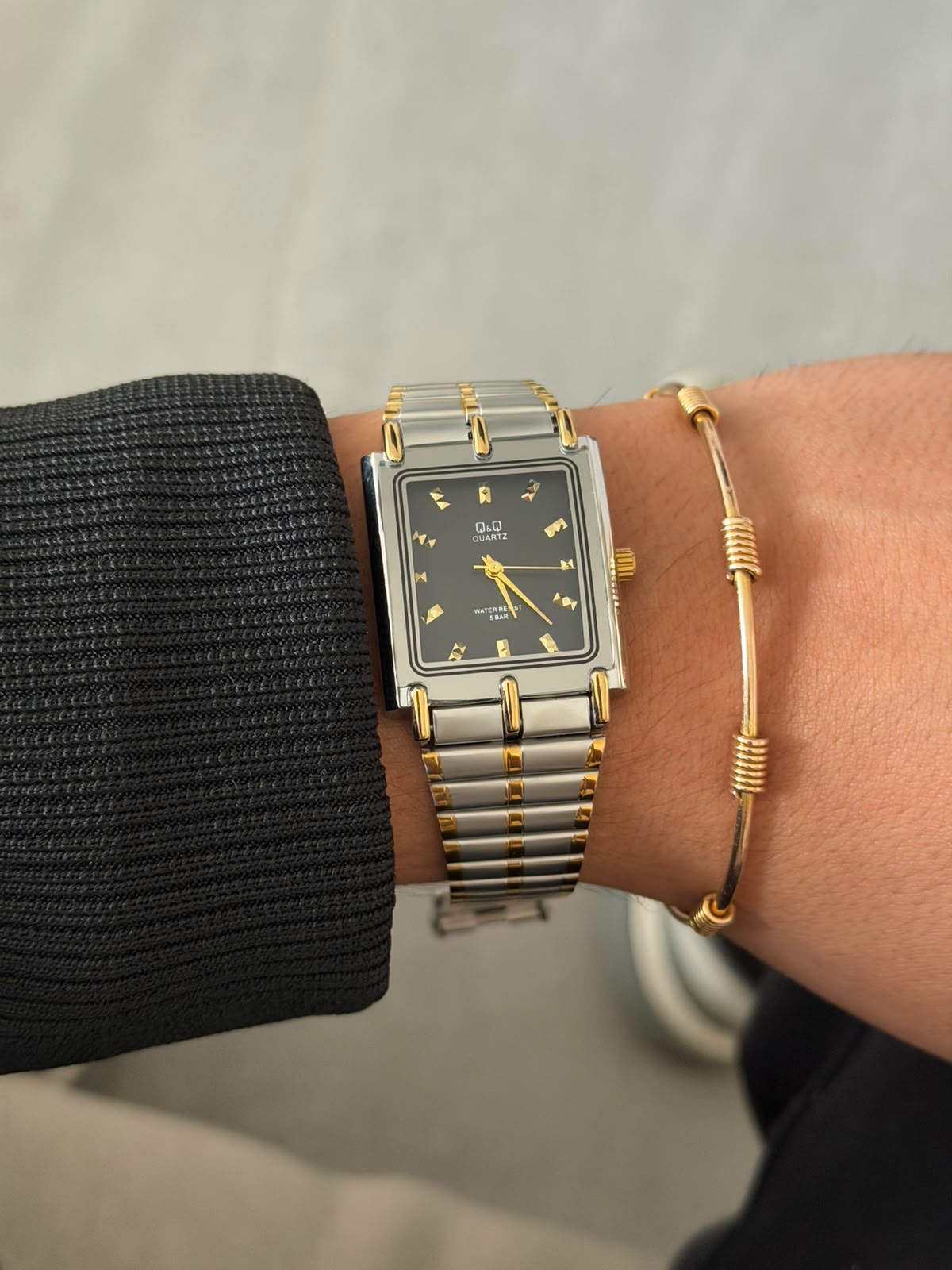 QYQ Gala Bicolor Dorado Tablero Negro
