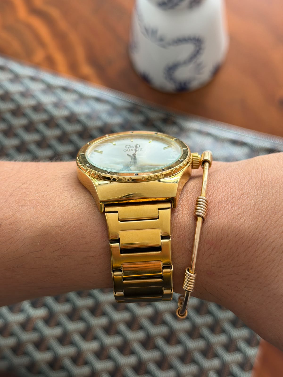 QYQ B97 Dorado Tablero Blanco