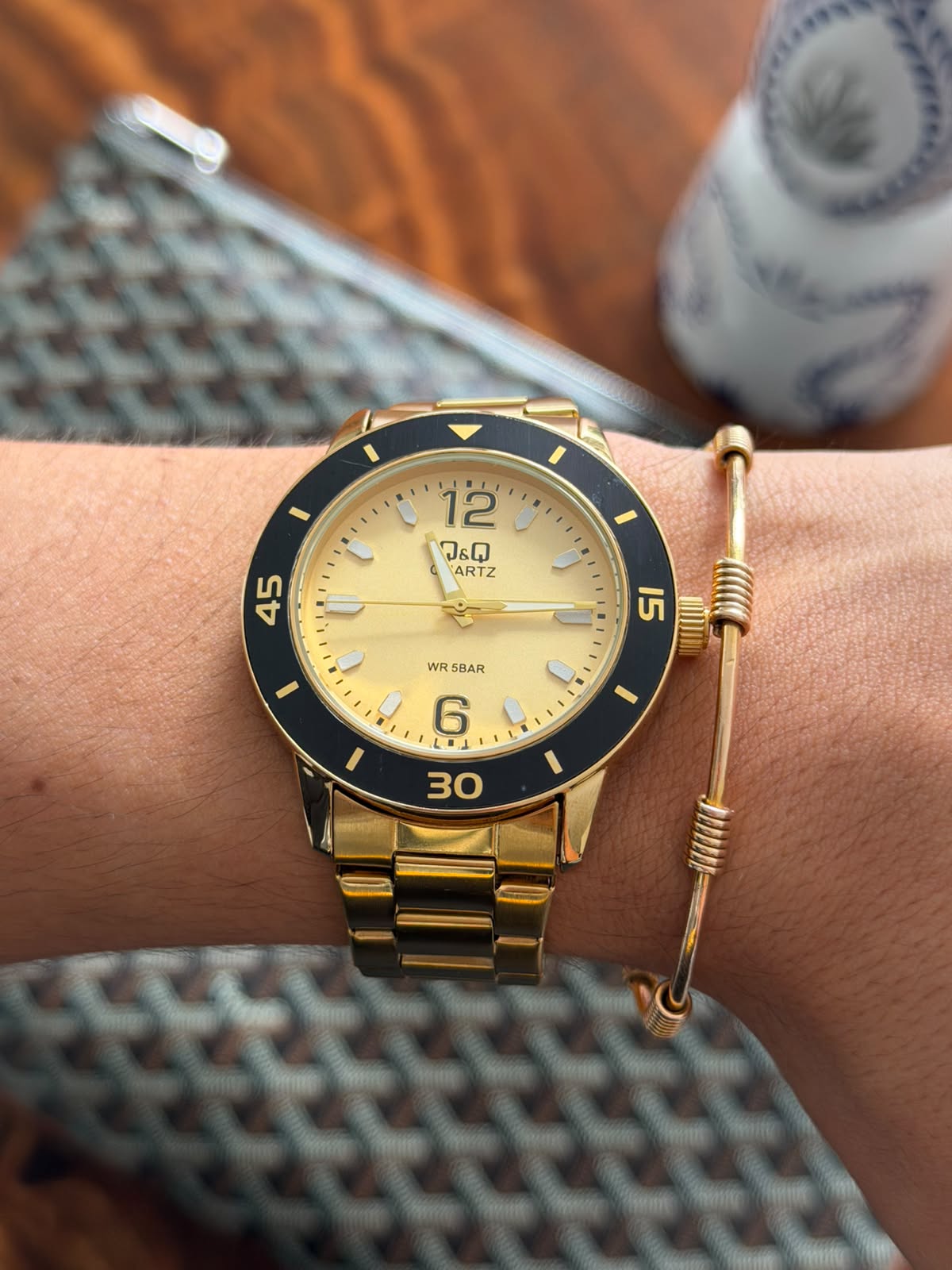 QYQ Aura Dorado Tablero Dorado Negro