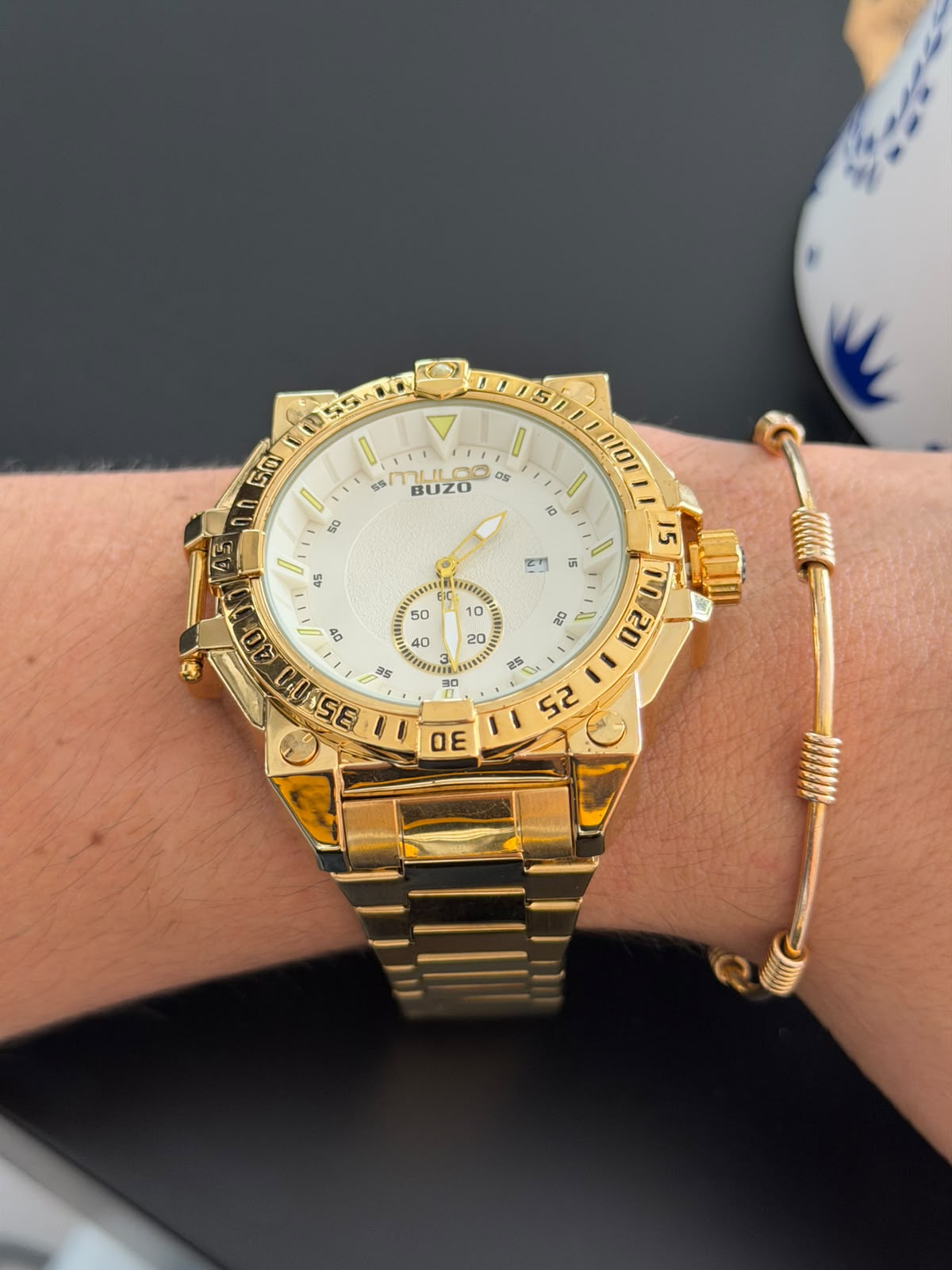 Mlc Buzo Dorado Tablero Blanco