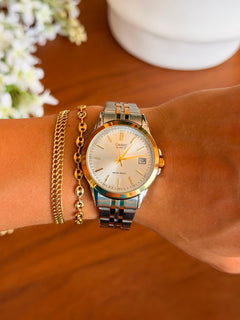 Cso Clásico Mujer Bicolor Dorado Tablero Plateado