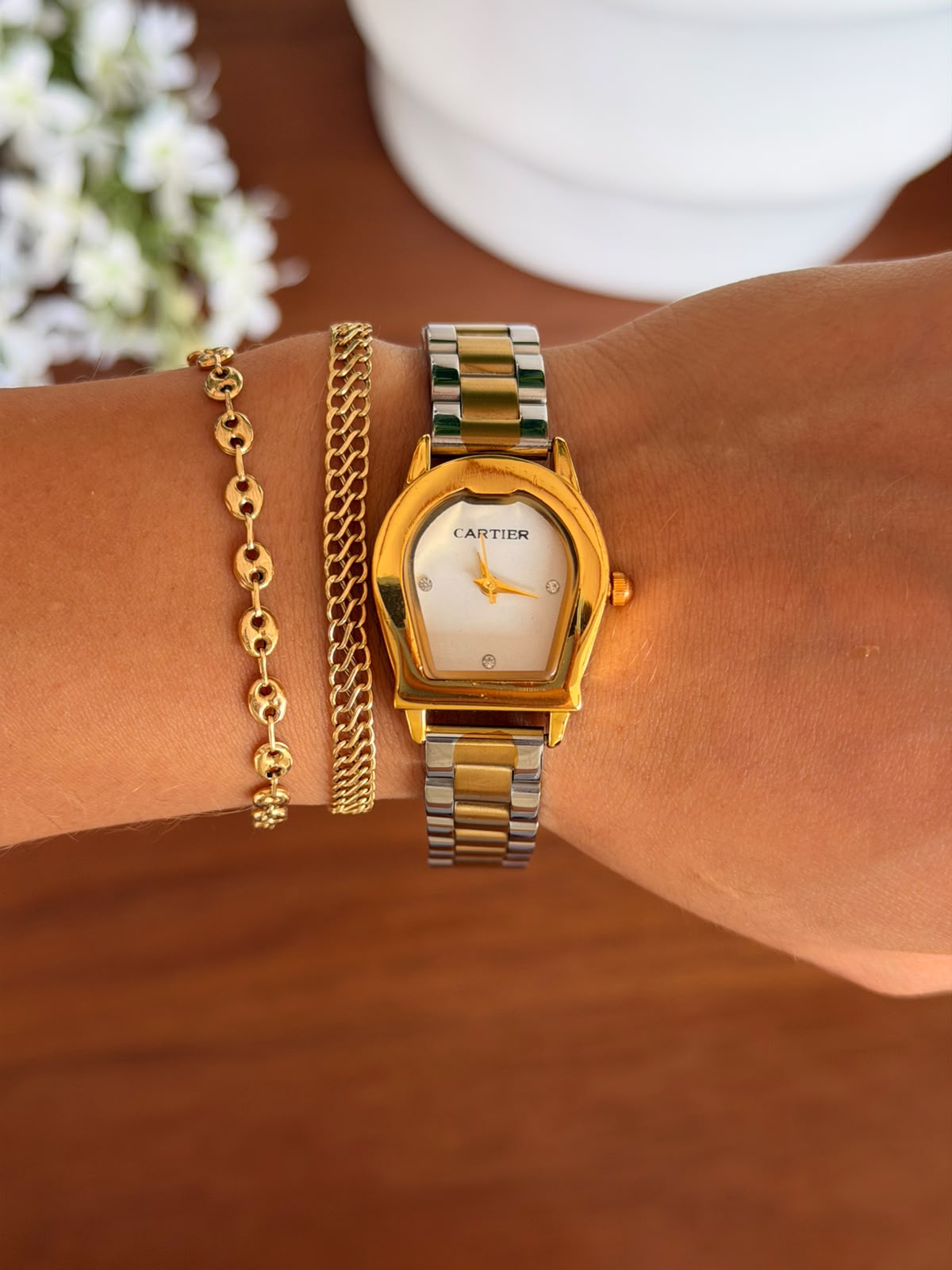 Crtr Mujer Bicolor Dorado Tablero Blanco