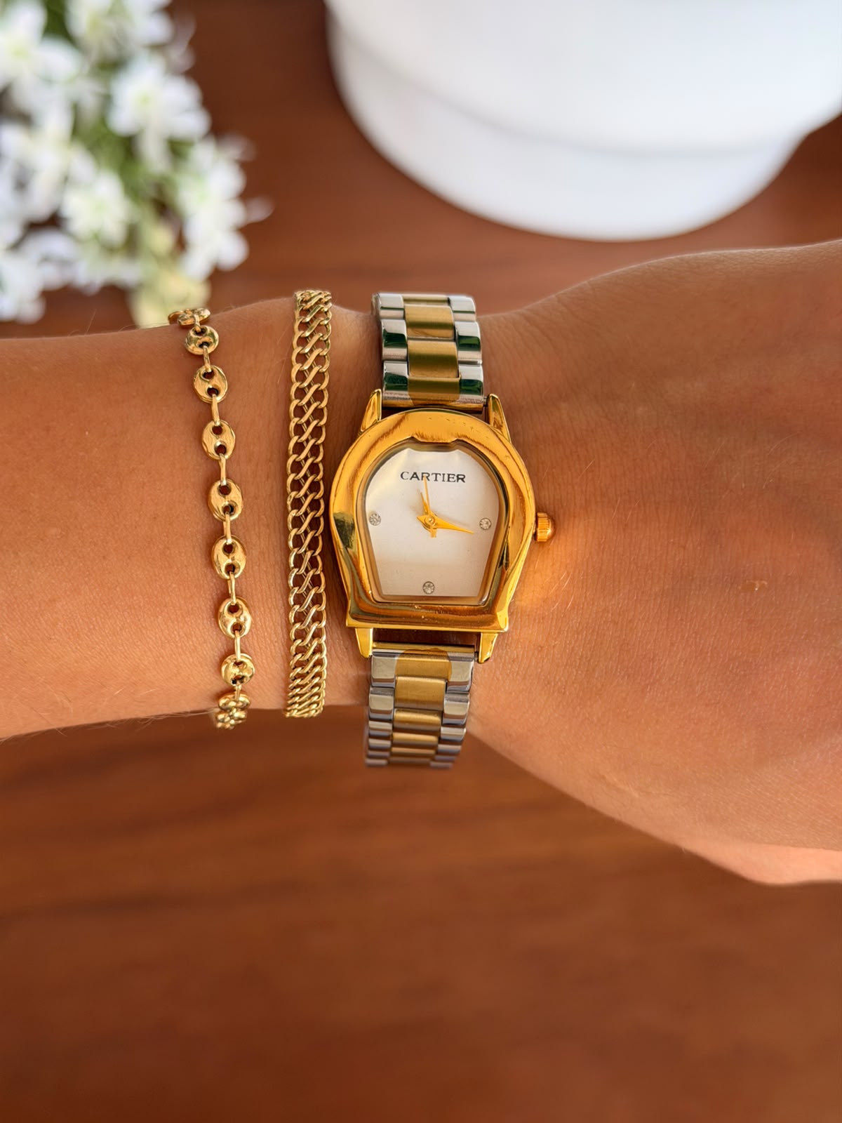 Crtr Mujer Bicolor Dorado Tablero Blanco