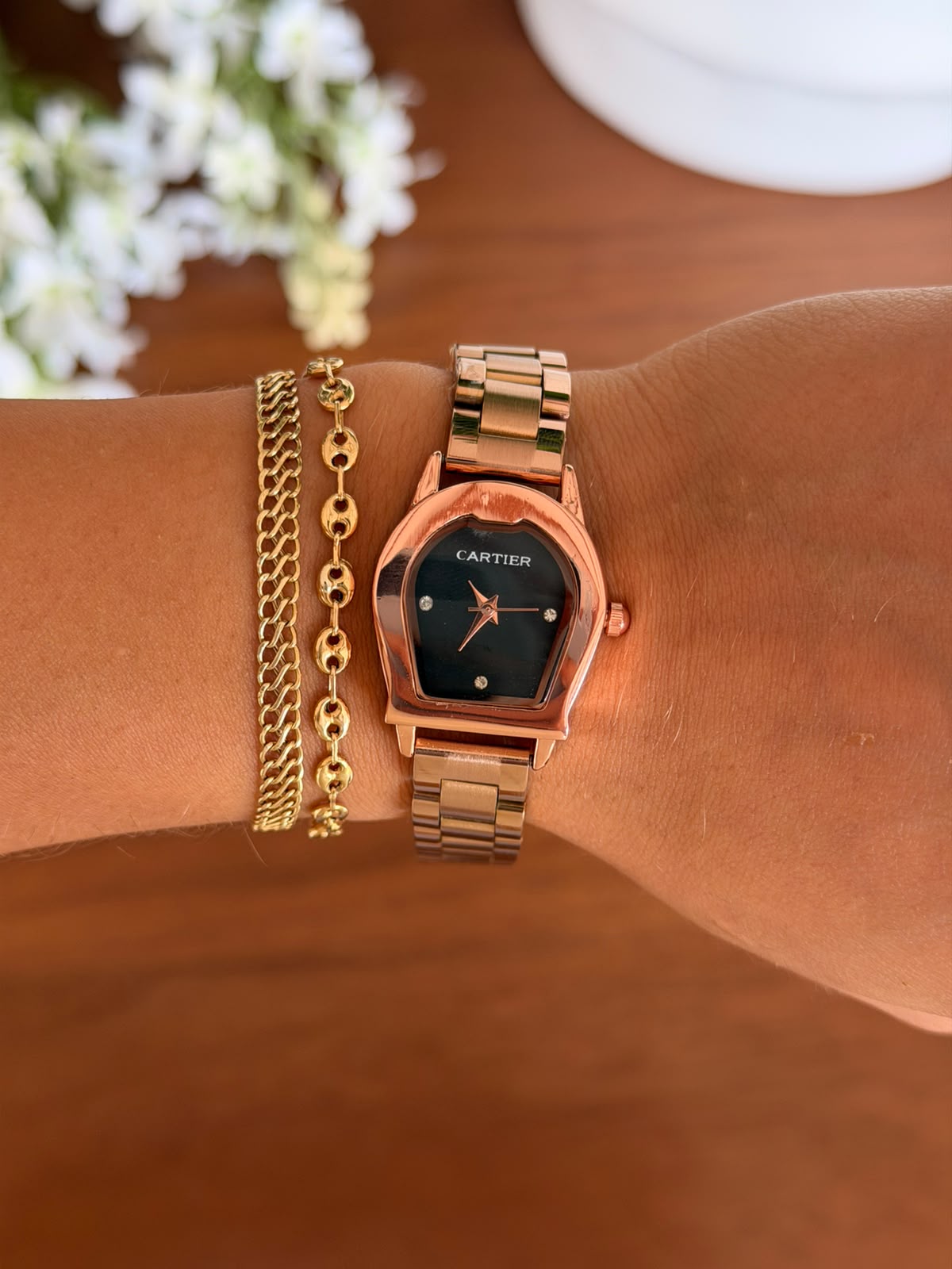 Crtr Mujer Oro Rosa Tablero Negro