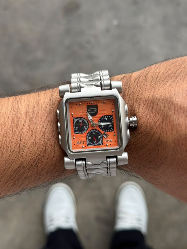 Okl Cuadrado Gris Tablero Naranja Negro