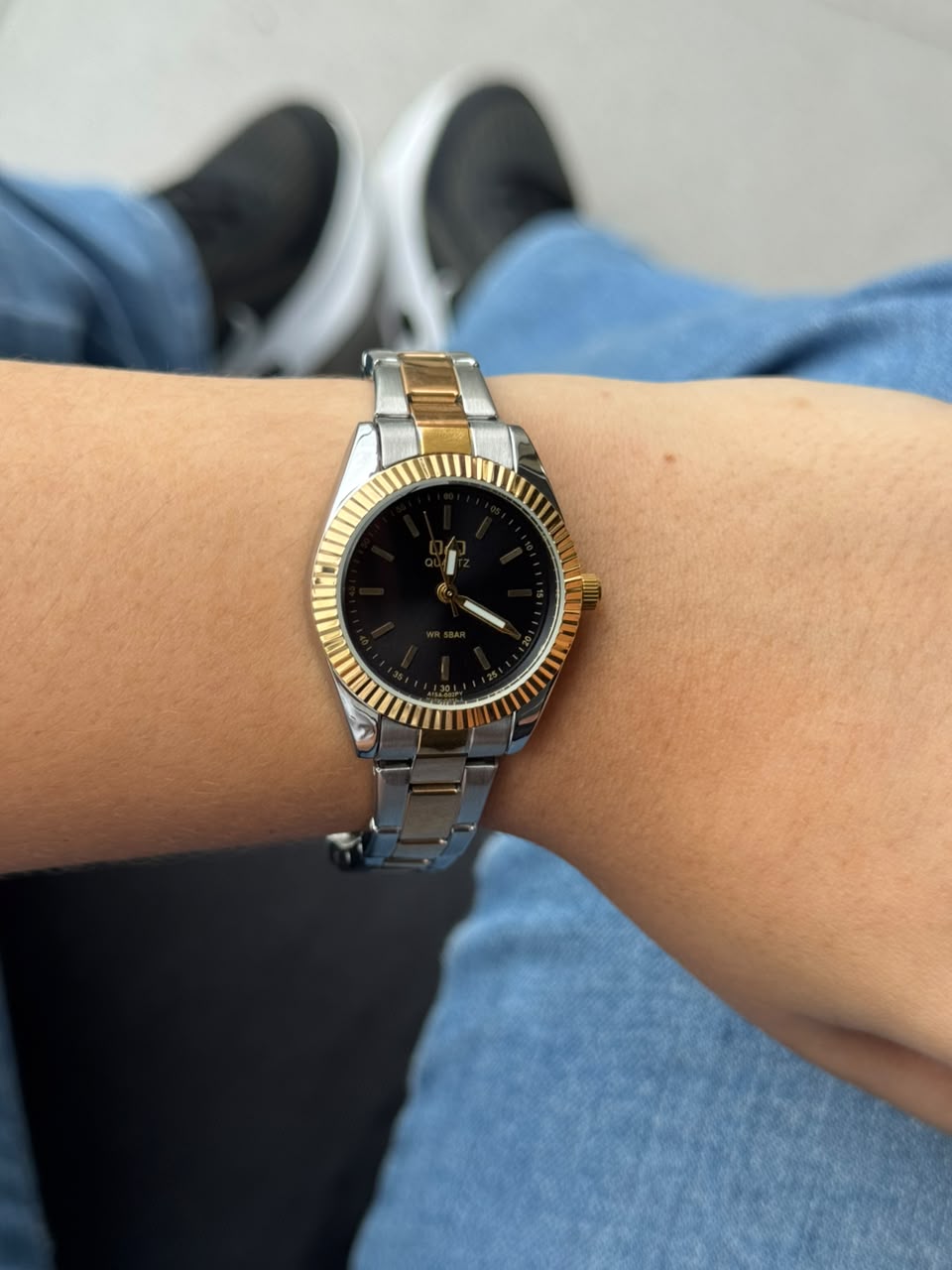 QYQ Mujer B95 Bicolor Dorado Tablero Negro