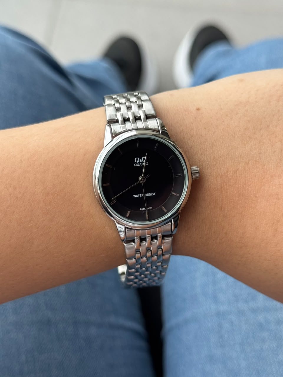 QYQ Mujer Quartz Plateado Tablero Negro