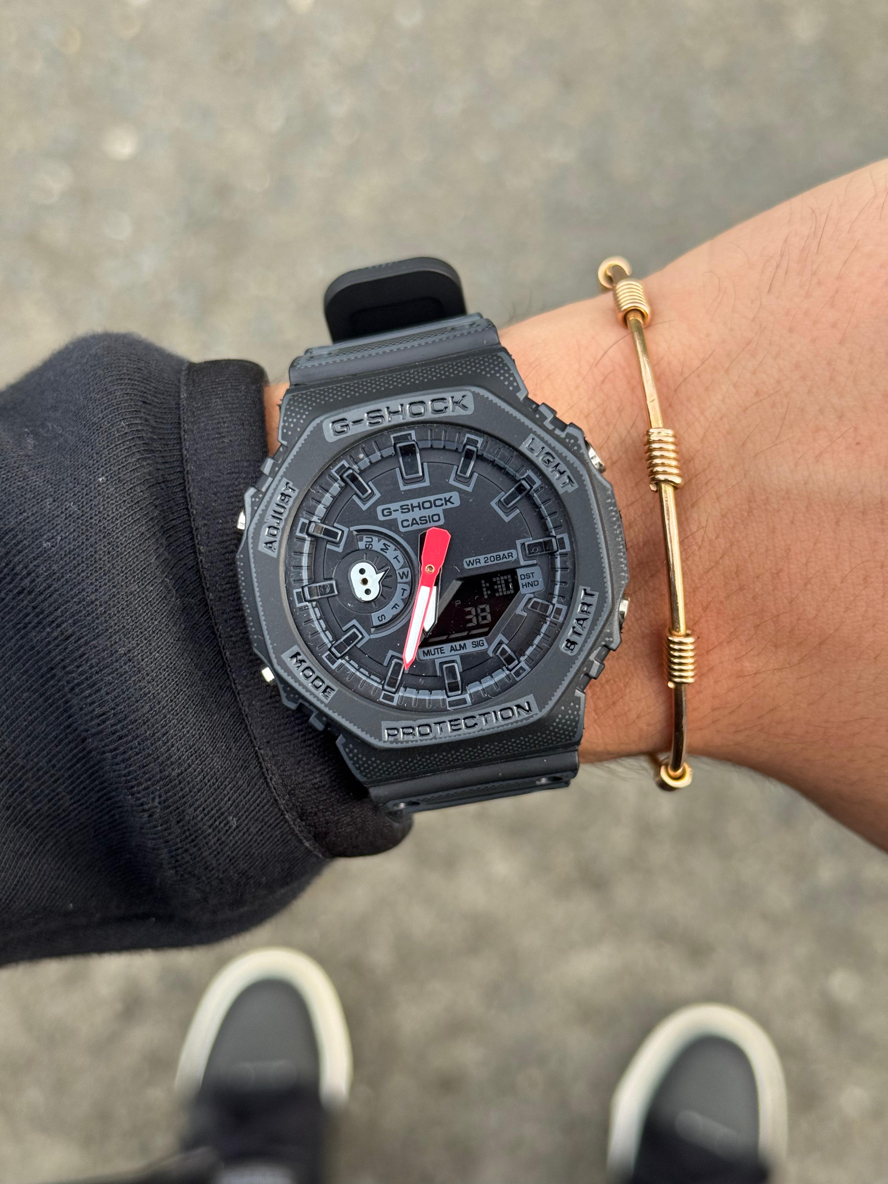 G-shck Manga Negra Tablero Negro Manecillas Blancas