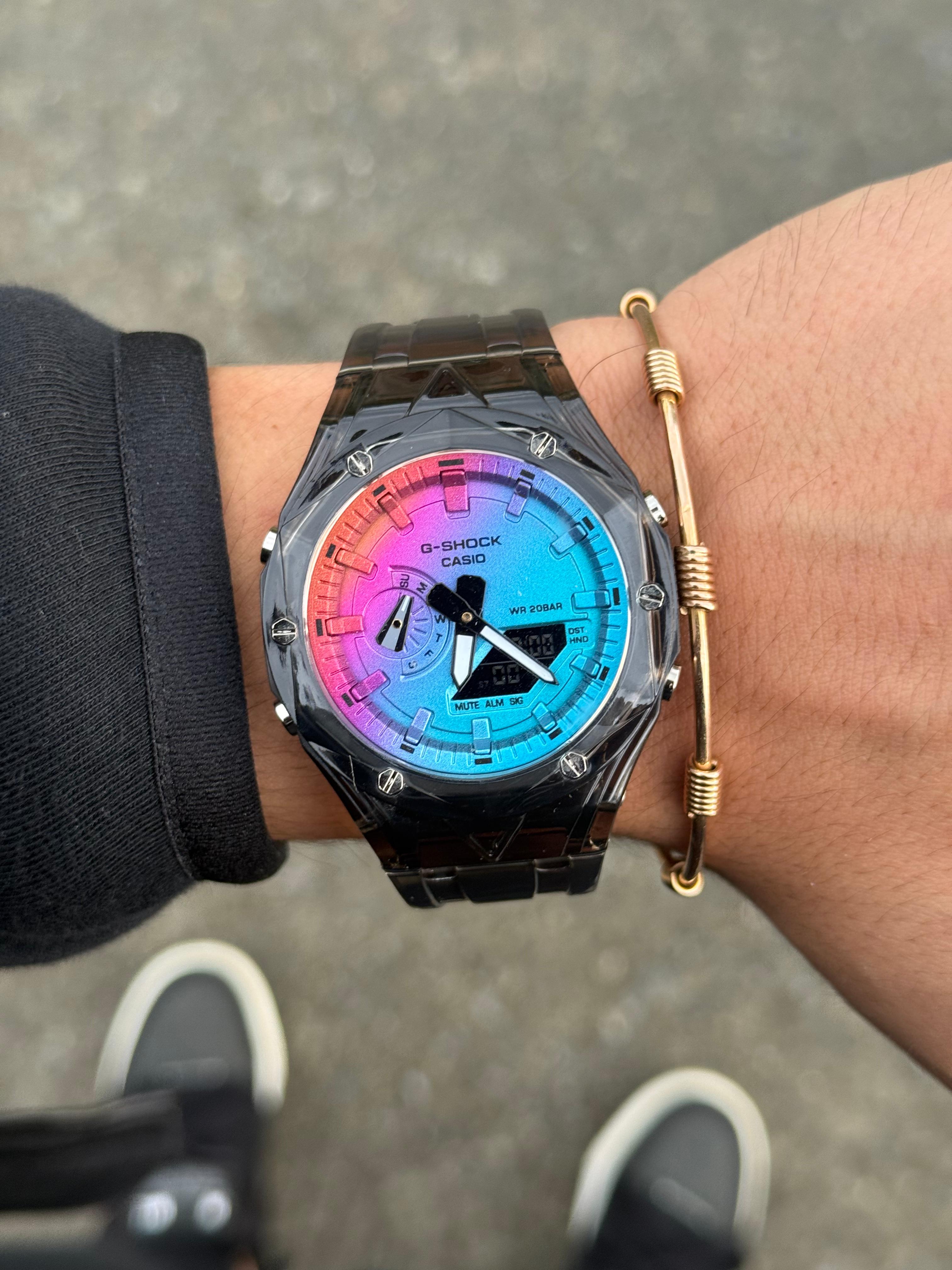 G-Shck new 2025 negro tablero azul-rosado