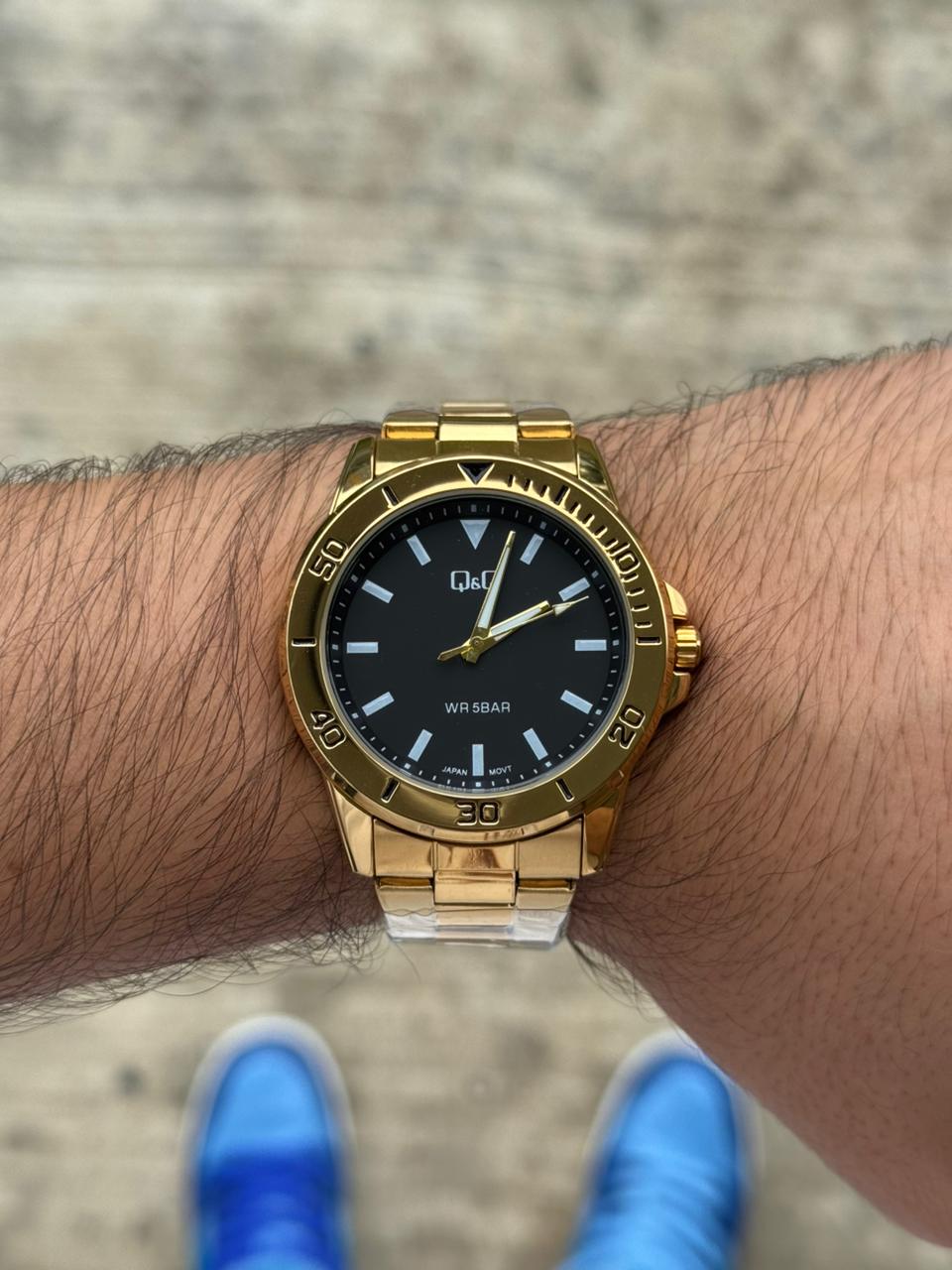 QYQ Mako Dorado Tablero Negro