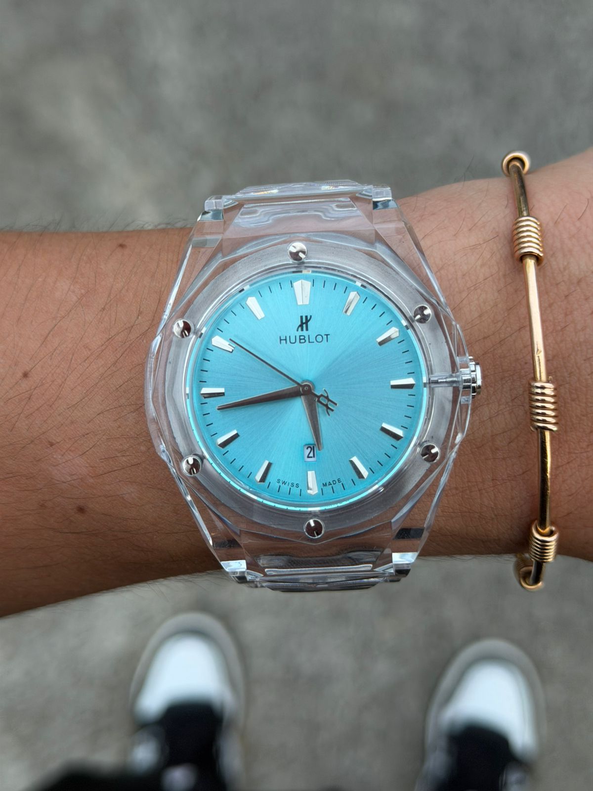 Hblt Resina Plateado Tablero Azul Claro