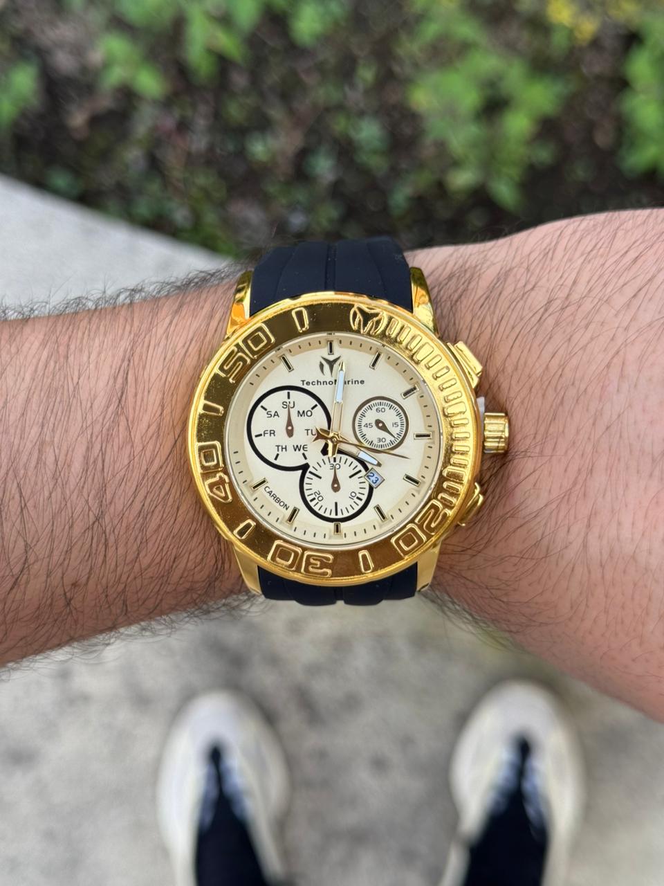 Tchmrn TM Goma Negra Tablero Dorado