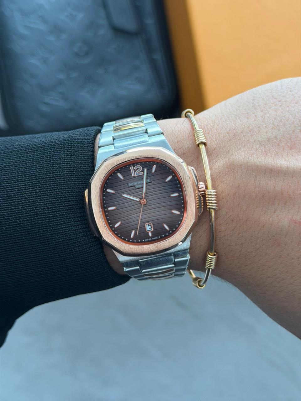 Ptk 2026 Bicolor Oro Rosa Tablero Gris Oscuro