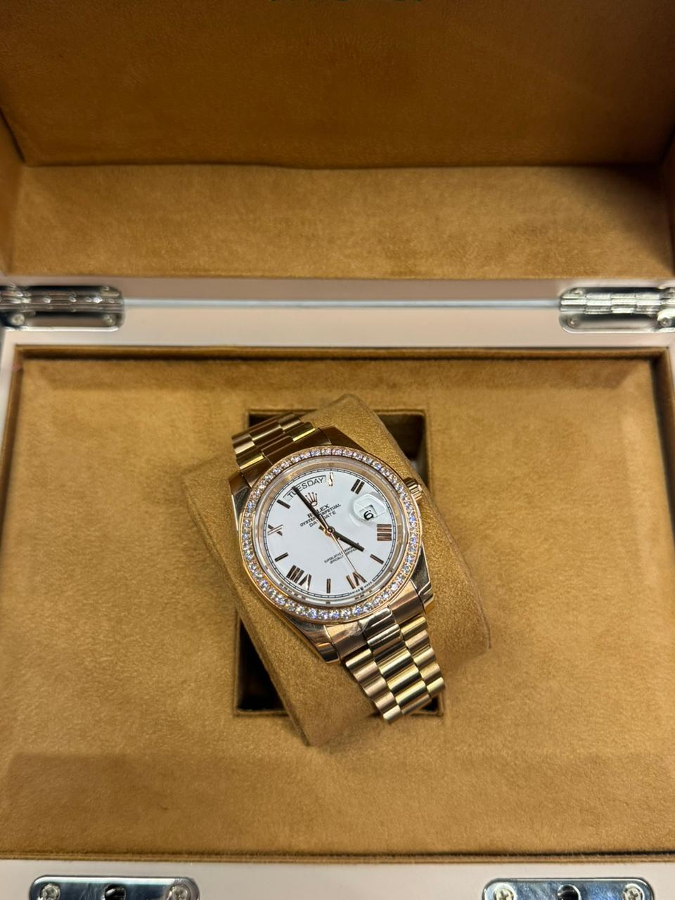 Rlx Luxury Oro Rosa Tablero Blanco Bisel Diamantes