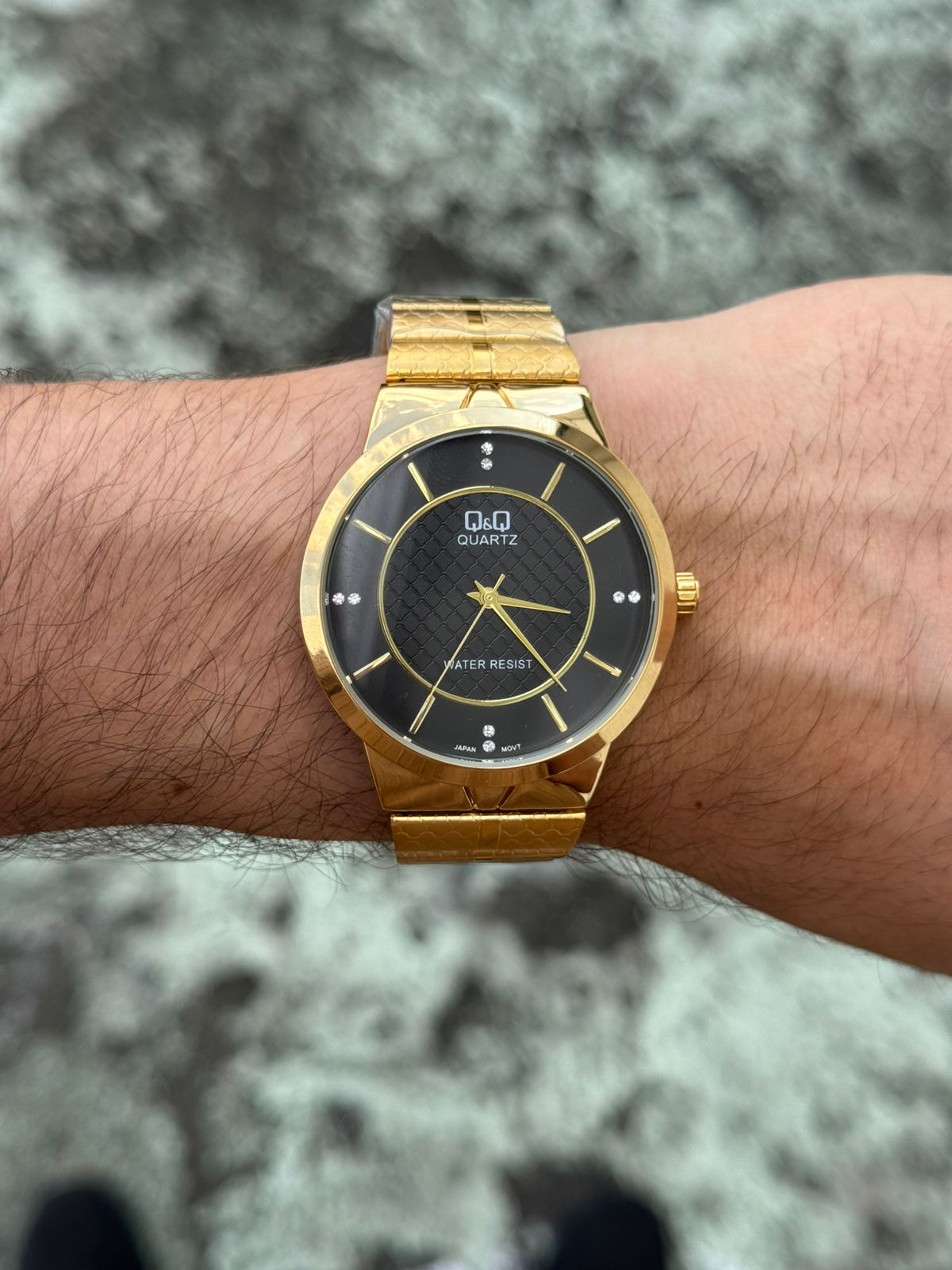 QYQ QT Dorado Tablero Negro