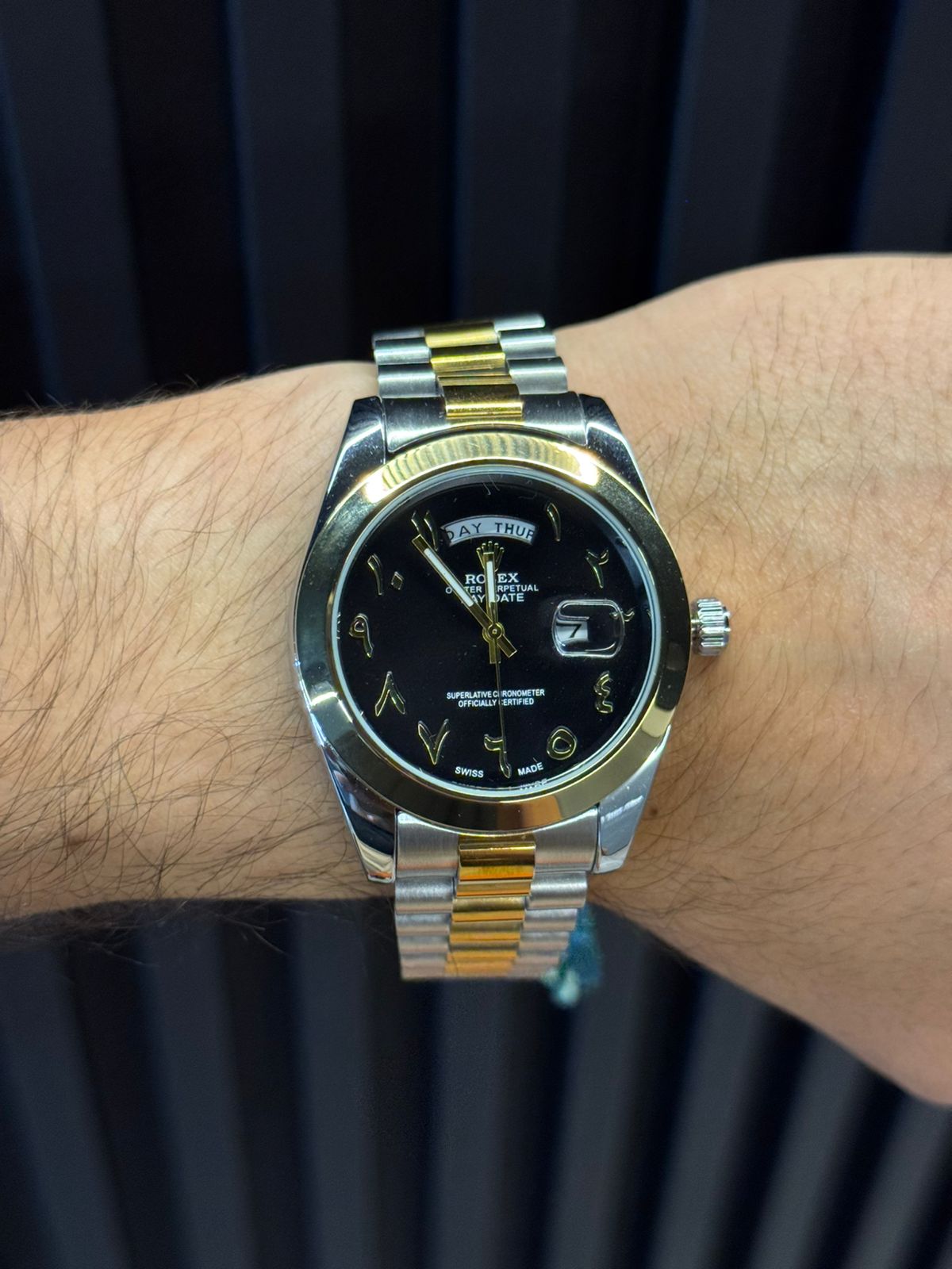 Rlx Arabe Liso Bicolor Dorado Tablero Negro