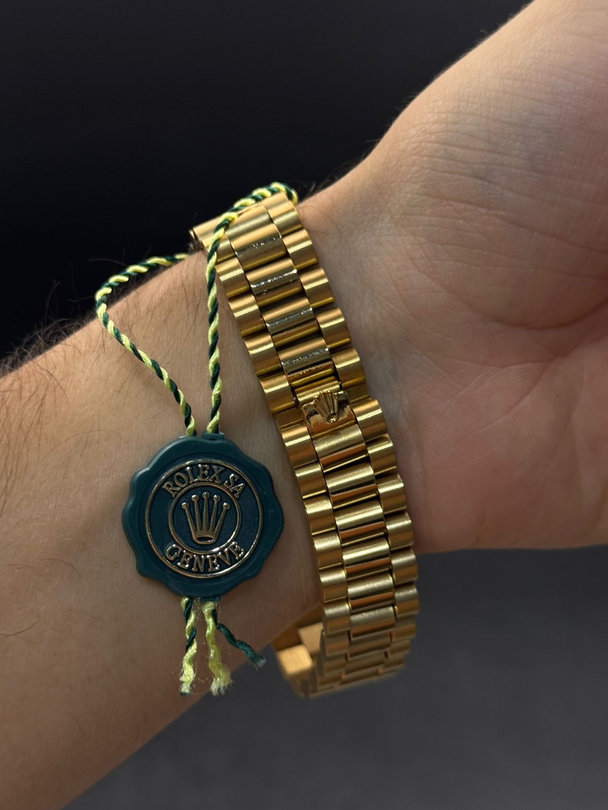 Rlx Arabe Liso Dorado Tablero Dorado