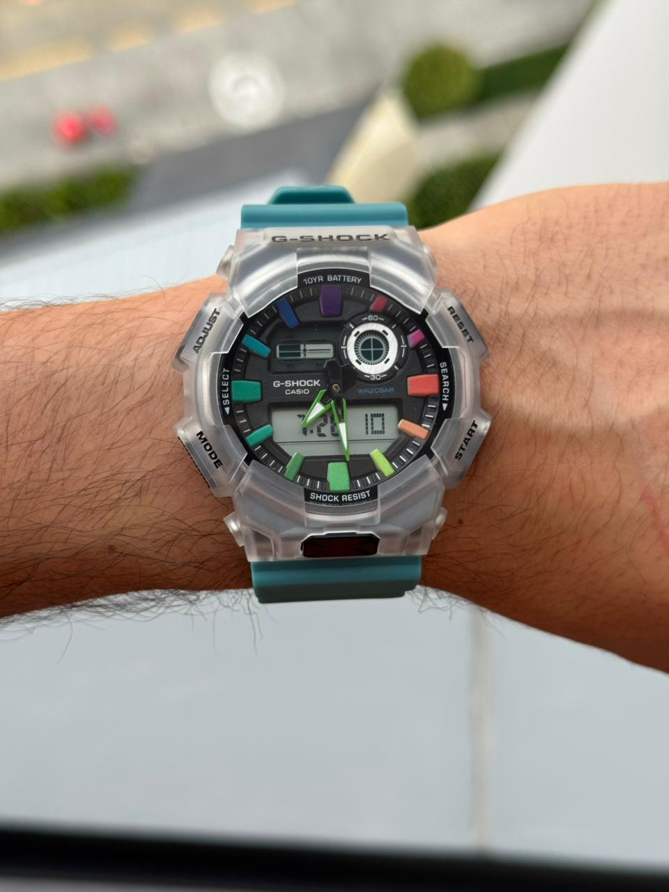 G-Shck GA-0105 Celeste Tablero Negro - Transparente