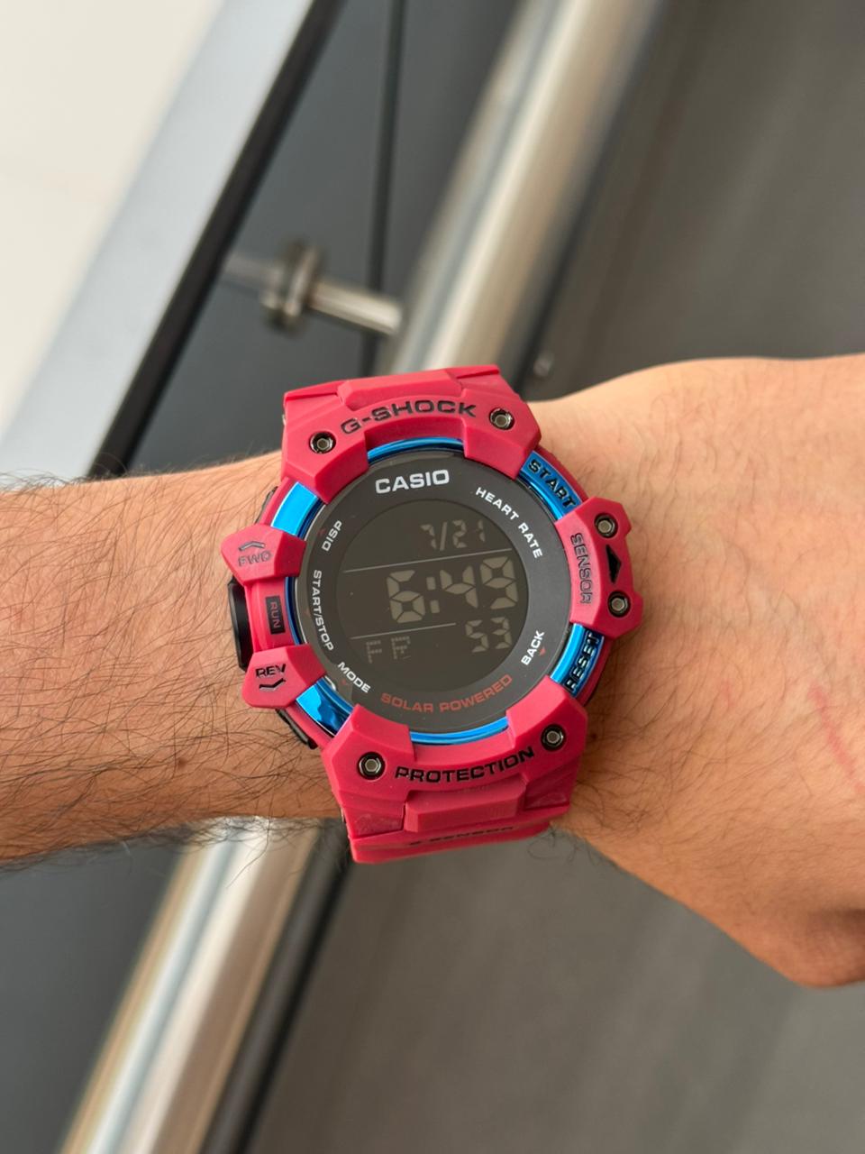 G-shck Solar Power Rojo Tablero Negro