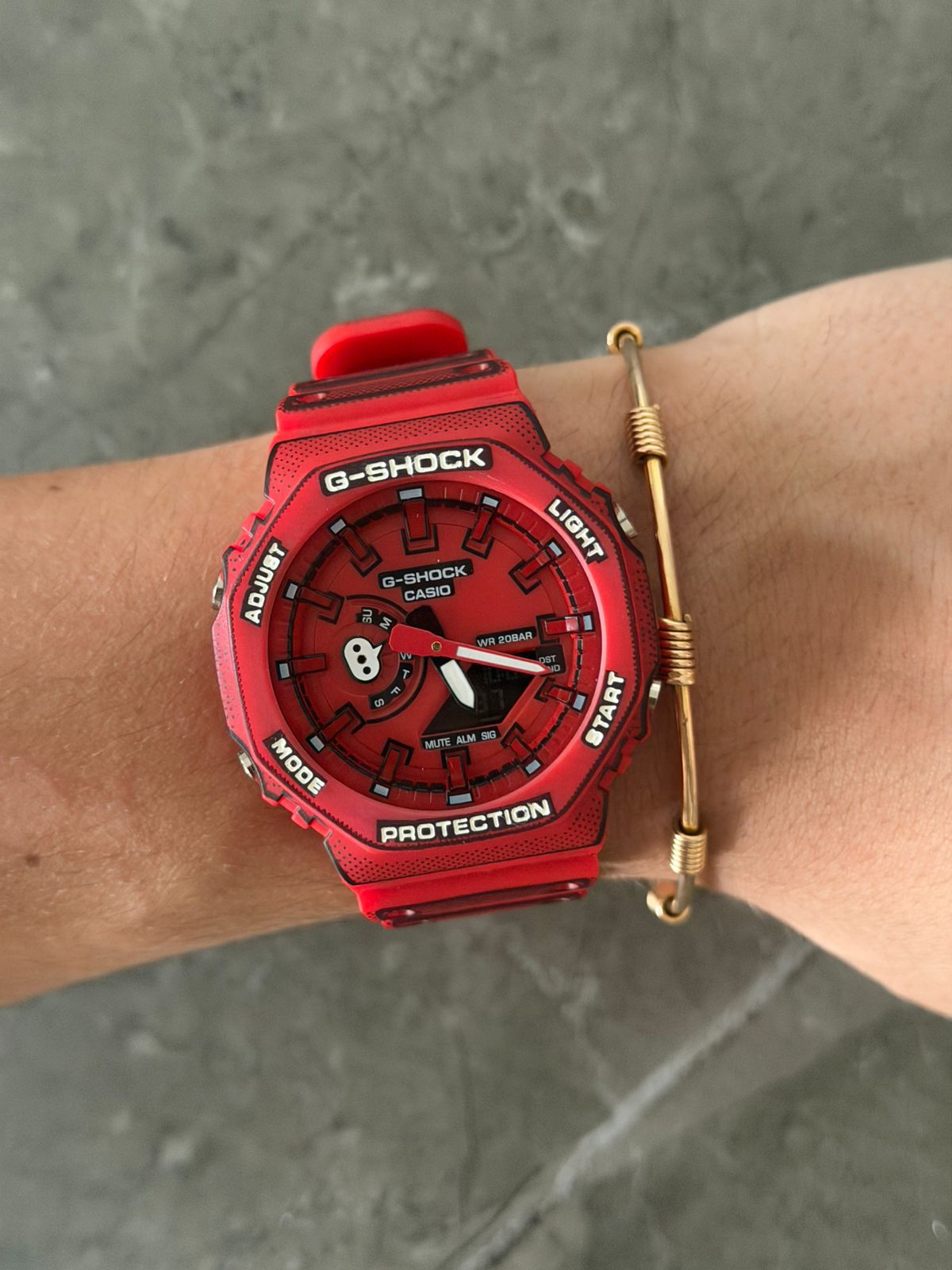 G-Shck Manga Rojo Tablero Rojo