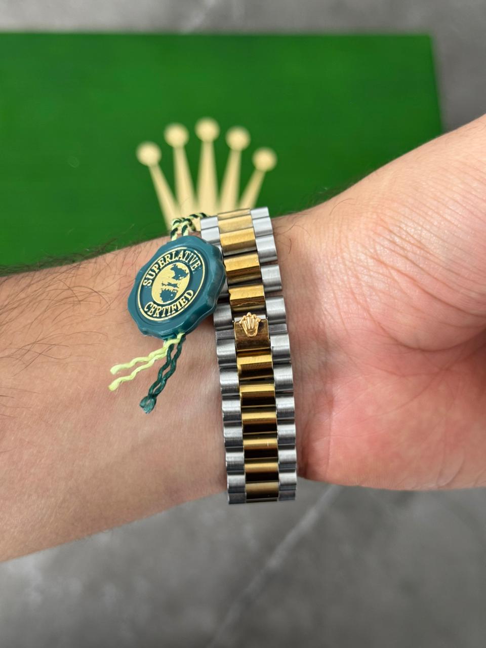 Rlx Arabe Liso Bicolor Dorado Tablero Negro