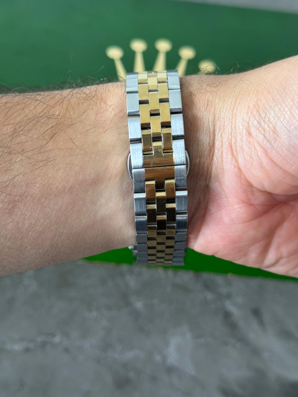 Rlx Oyster Luxe Bicolor Dorado Tablero Dorado