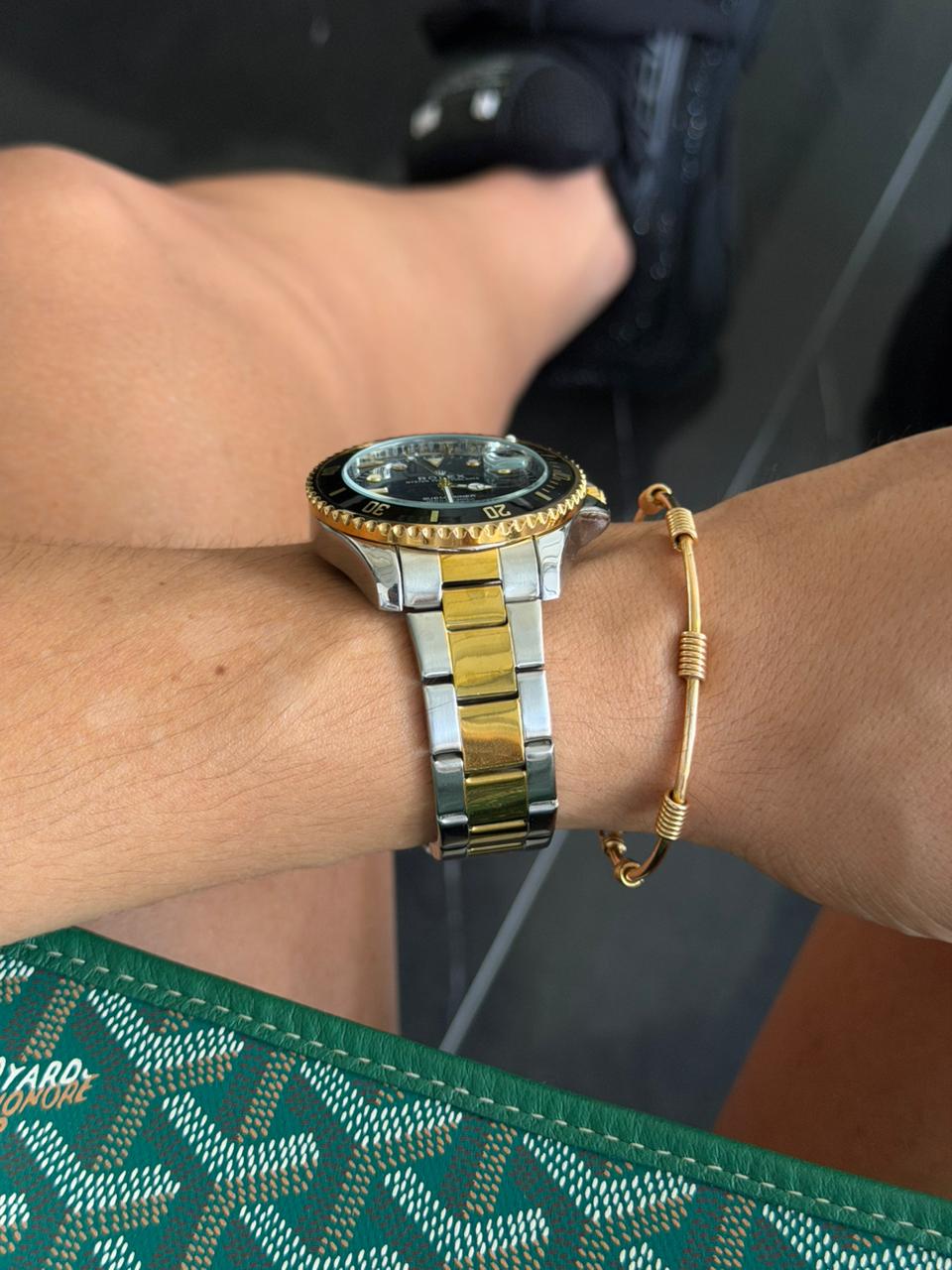 Rlx  Submariner New Bicolor Dorado Tablero Negro Bisel Negro