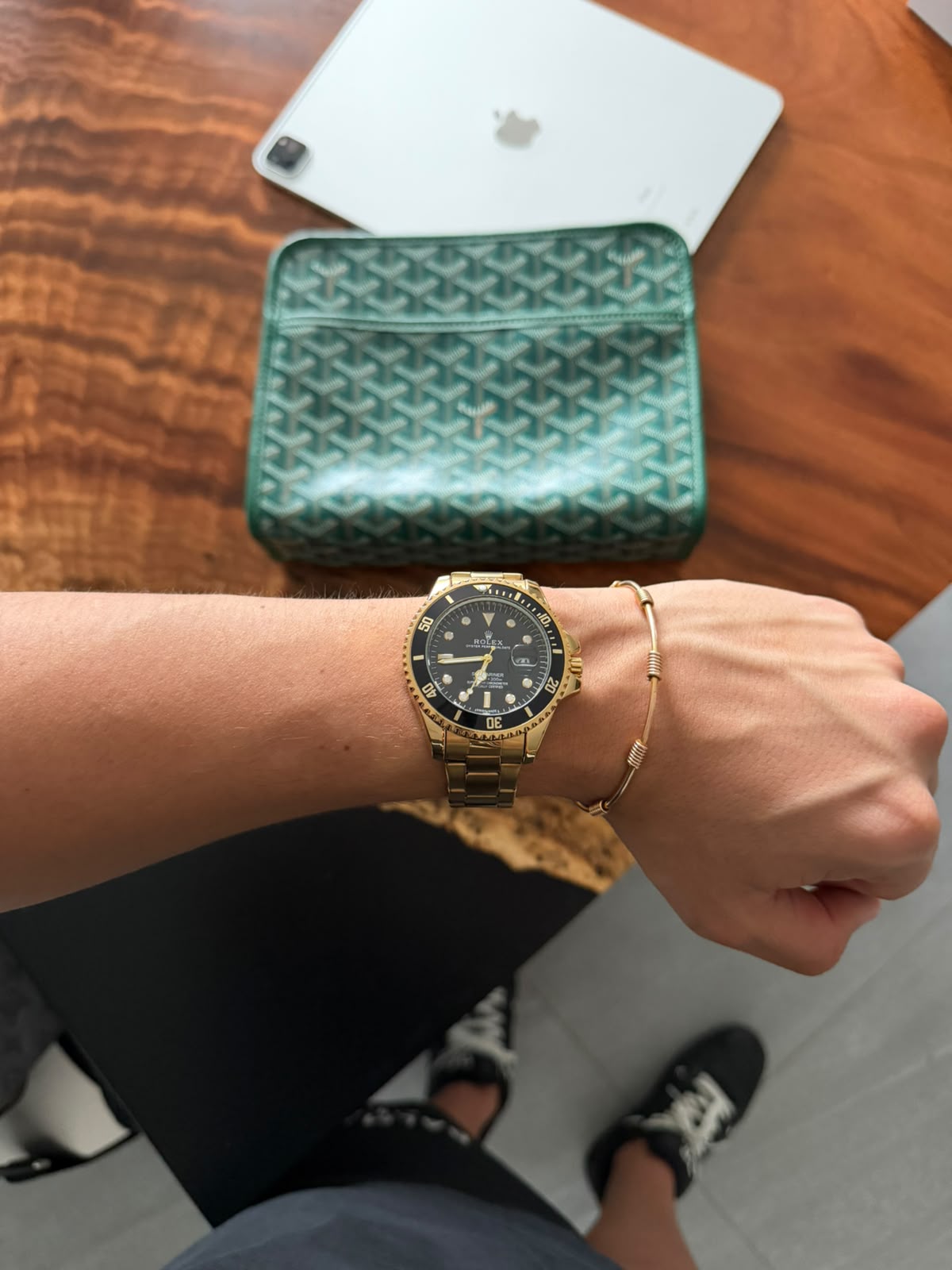 Rlx 2026 Submariner Dorado Tablero Negro Bisel Negro