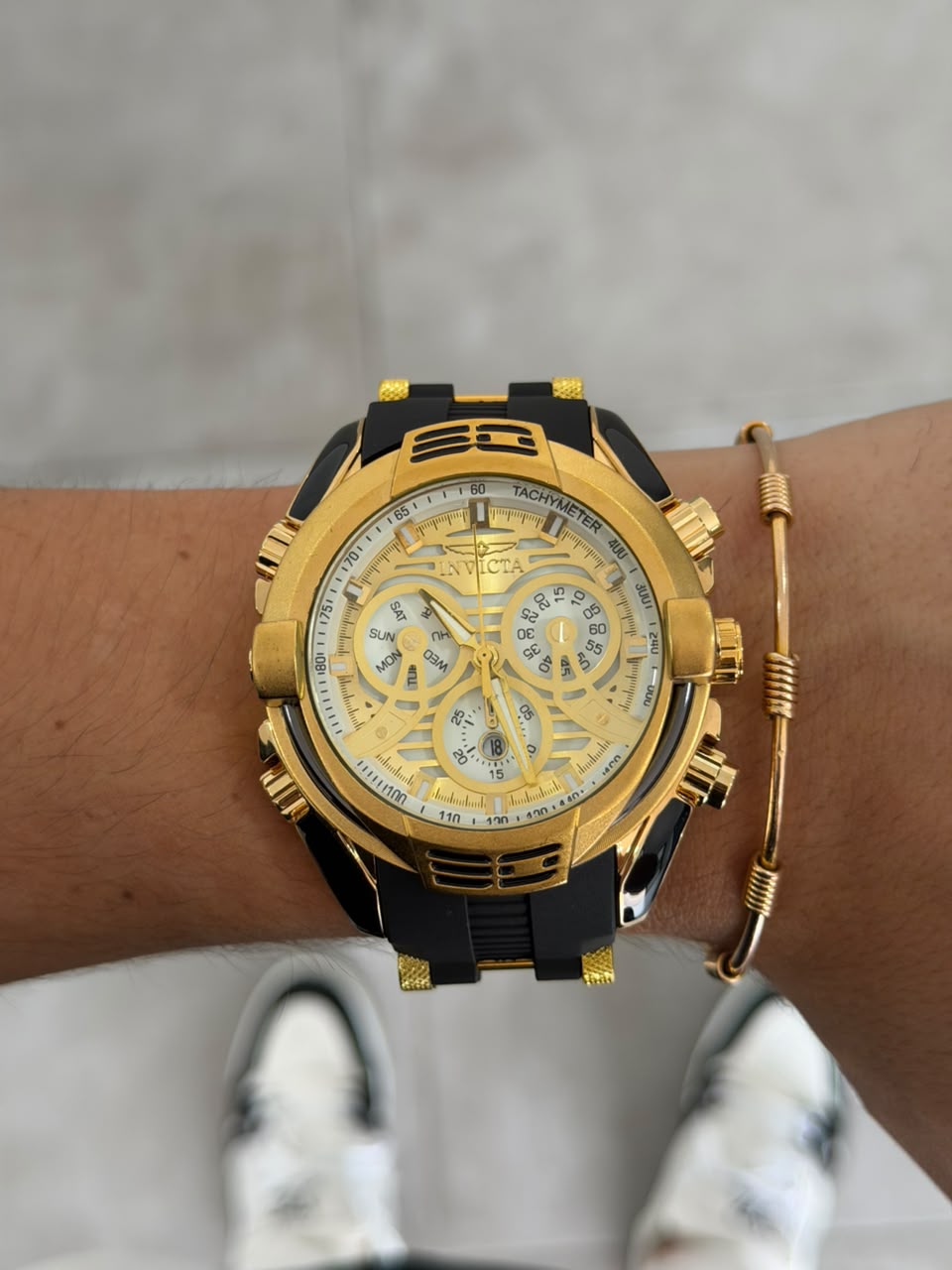 Invct Aviator Goma Negra Tablero Blanco Dorado