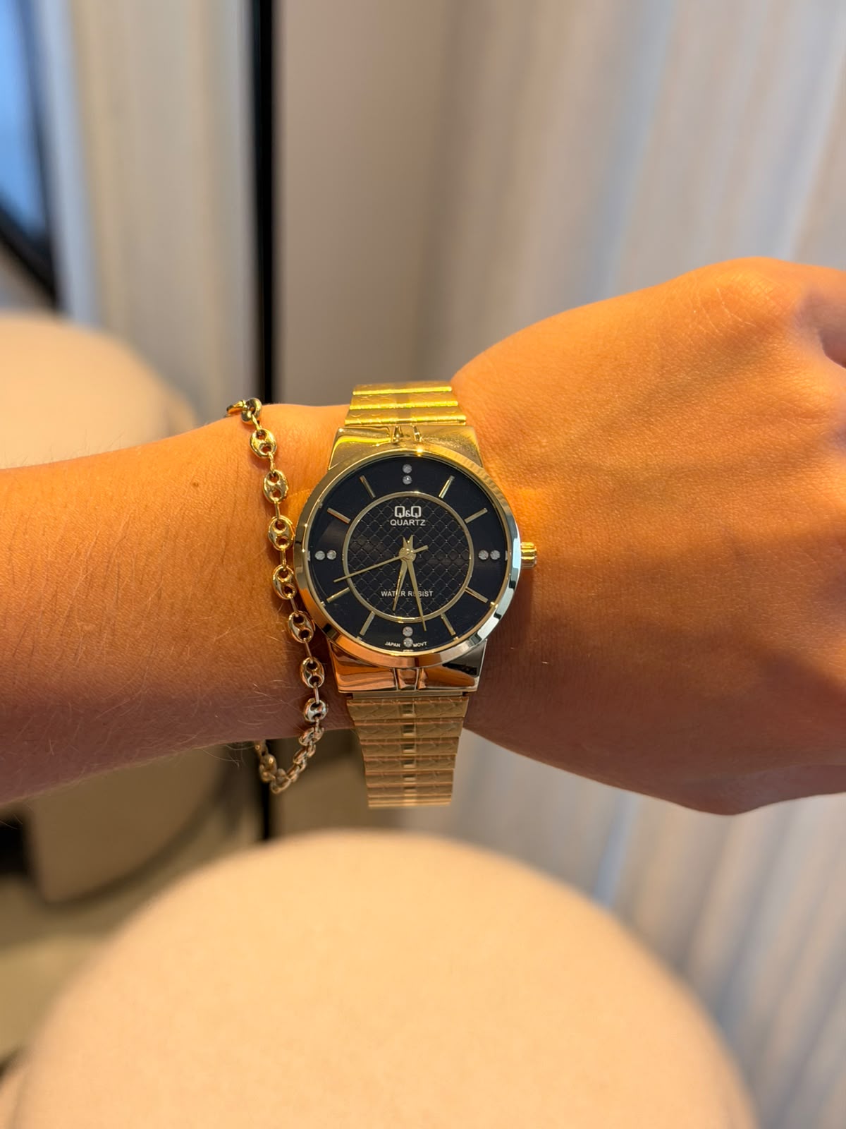 QYQ QT Mujer Dorado Tablero Negro